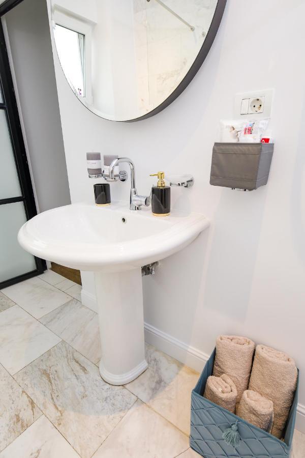 Bucharest Central Apartment Inter מראה חיצוני תמונה
